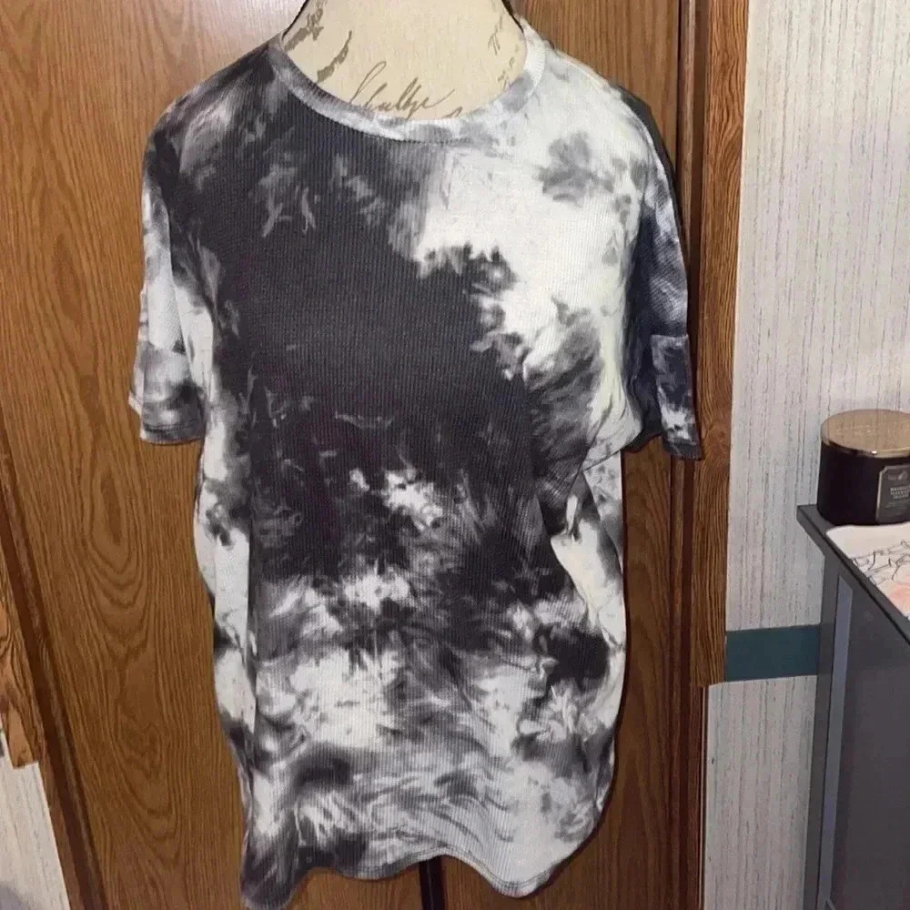 Women’s Derek Heart T-shirt